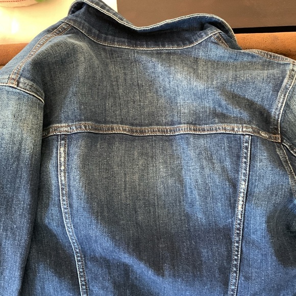 Joe Jean Distressed Jean Jacket Denim Dark Blue Brass Button Sz M - Picture 8 of 11